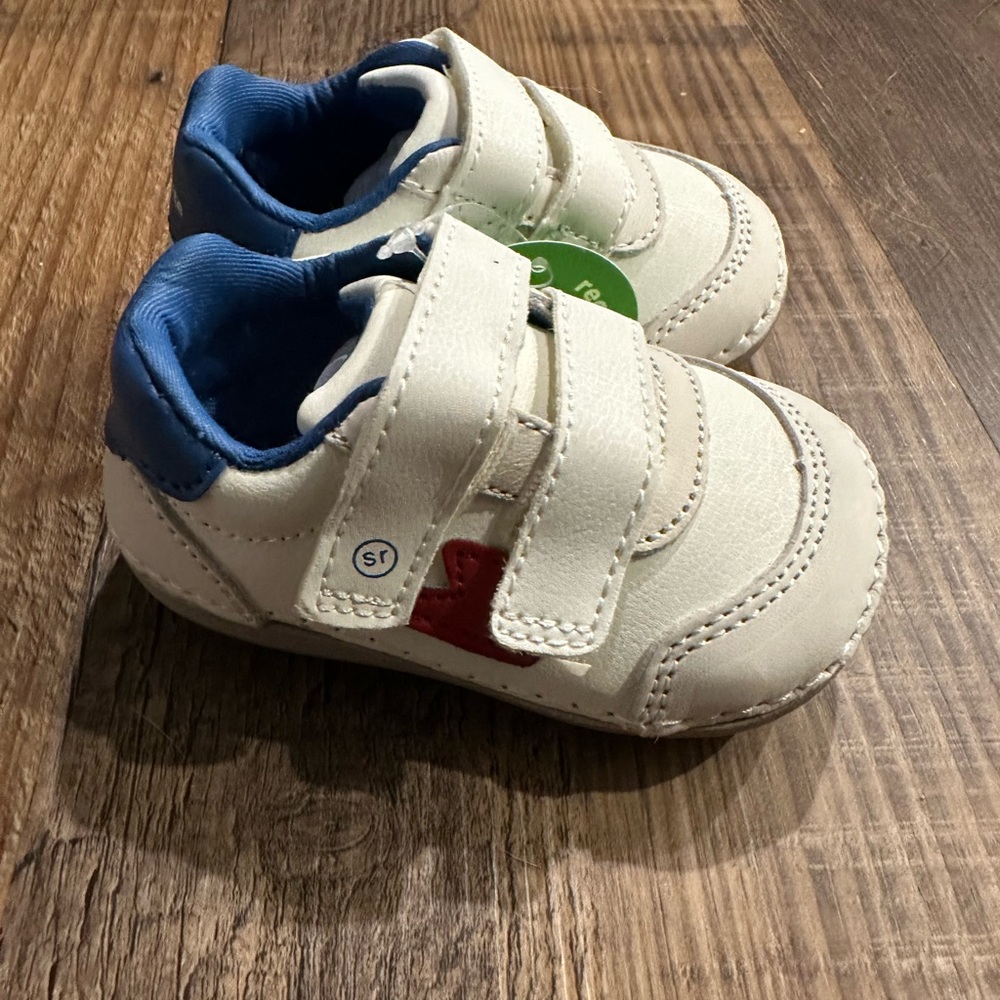 Stride Rite Kennedy 3.5XW infant shoes never worn